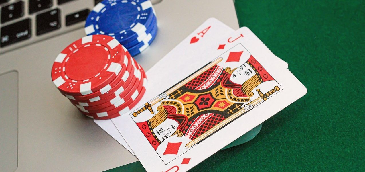 新万博深度解析:如何精准提升棋牌胜率——科学分析与实战策略